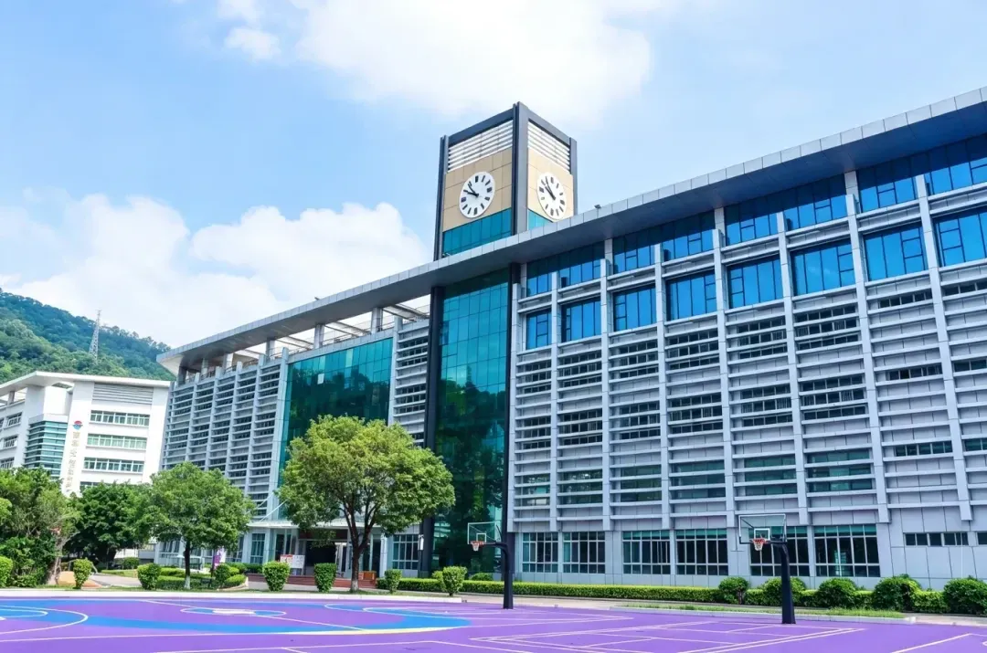富源学校校园