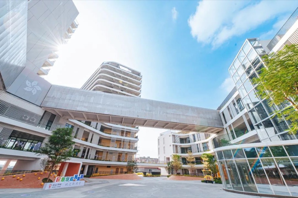 广州南沙民心学校校园建筑与连廊