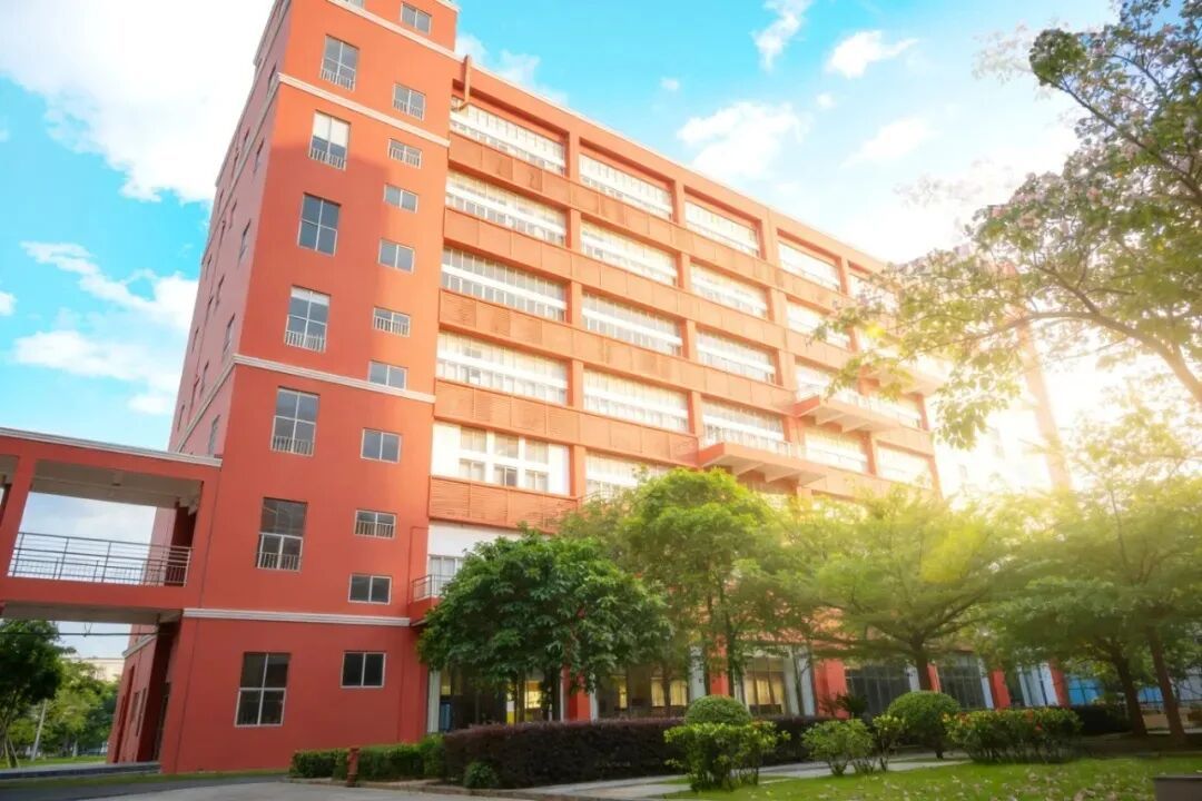 校园建筑与户外空间