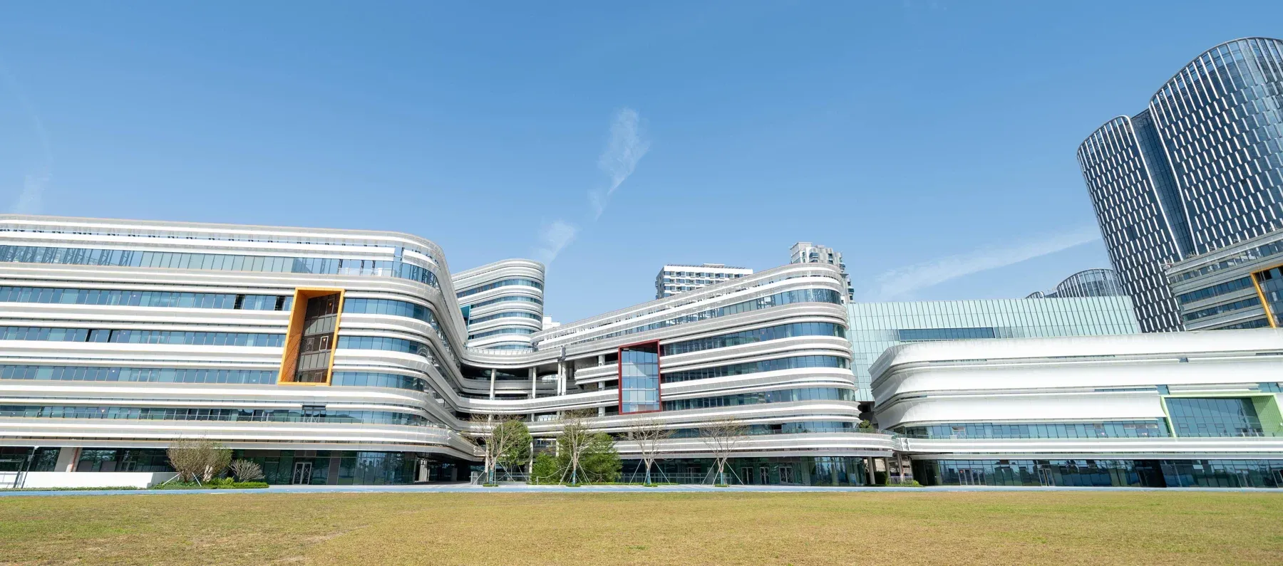 明湾学校教学楼实景