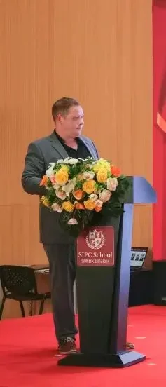 深圳IPC国际校区中学部  |  SIPC开学啦！小小英雄开启新征程