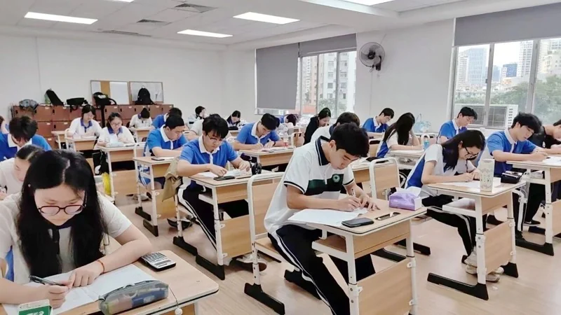 深圳市新福景双语学校 | 中六模考全面复盘,精准规划助力备战2026DSE
