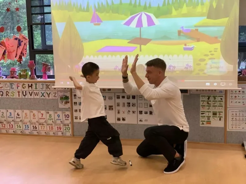 理德幼儿学园 | 洞影间 攀云巅(下)