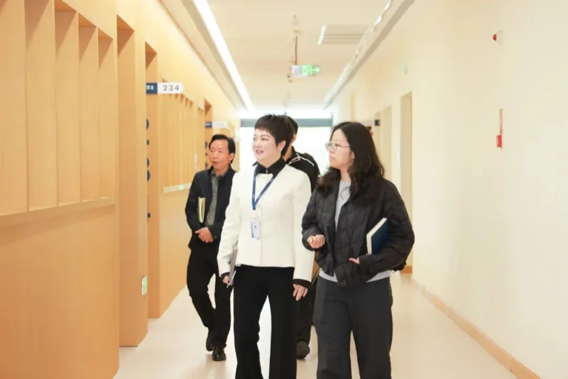深圳市南山中英文学校协同港籍学生班|喜报|NCIC 开学 | 以爱为底色,用科技做画笔:新学期,共绘一幅腾飞画卷
