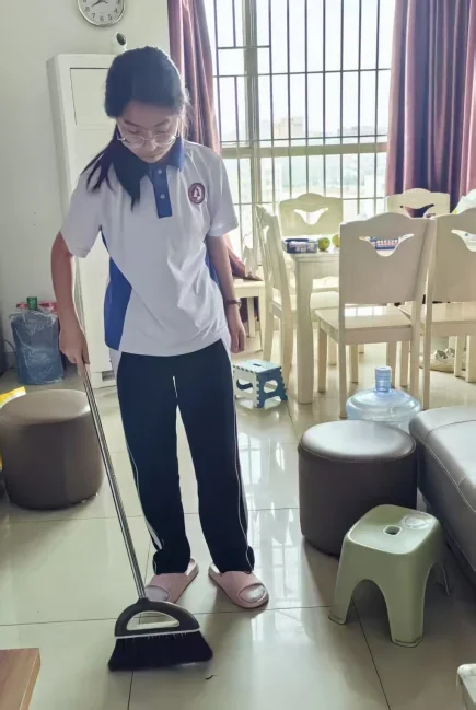 大道至简DSE(博恒橘郡校区)|【博高风采】不一样的假期,不一样的成长——博恒高中寒假德育作业展