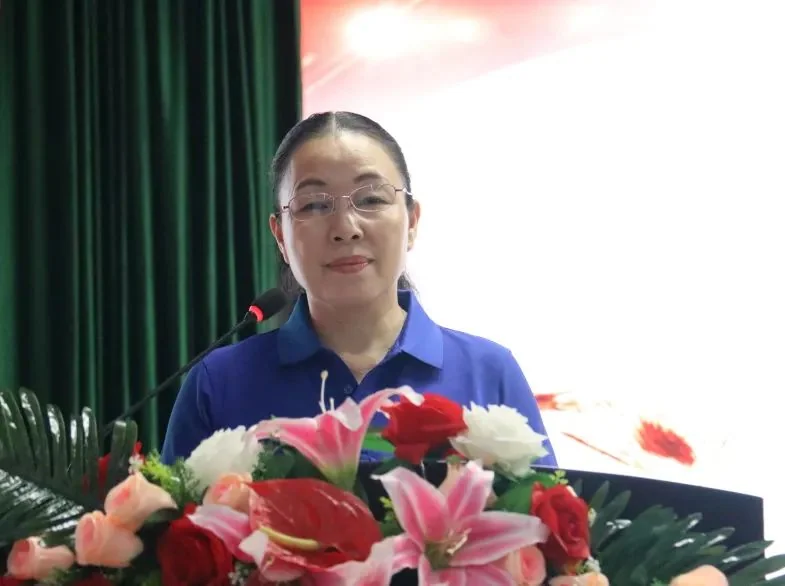 深圳市格睿特高级中学 | 磨砺意志铸军魂,青春扬帆启前程——2024级高一军训开营仪式