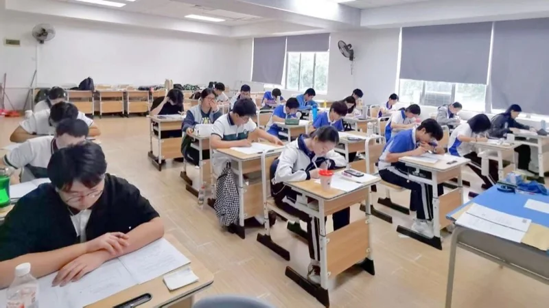 深圳市新福景双语学校 | 中六模考全面复盘,精准规划助力备战2026DSE