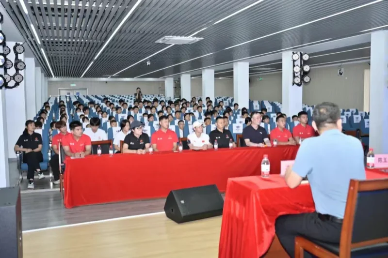 格睿特高级中学香港DSE班  |  盛夏开营！全国U系列拳击训练营在格睿特中学热血启幕