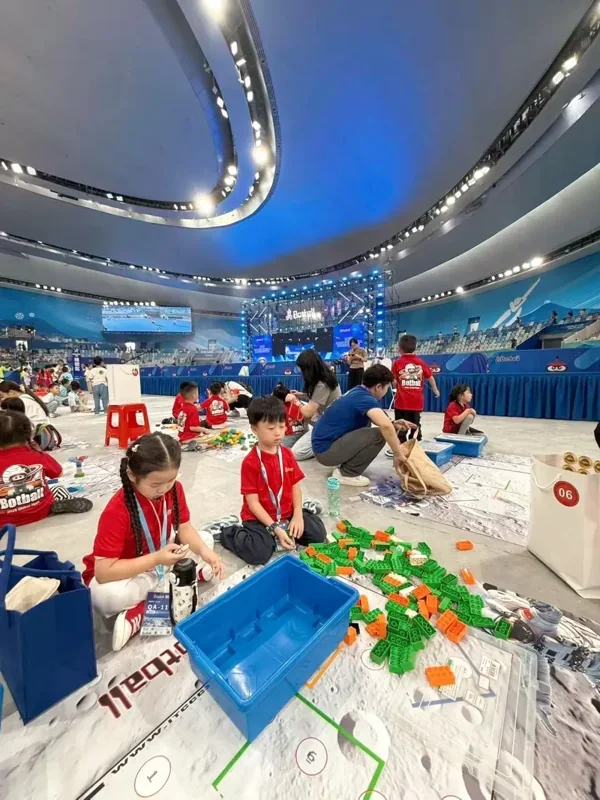 科发幼儿园 | 未来宇宙,由你建造!Botball 2025-2026「乐高新赛季」深圳站震撼开启!