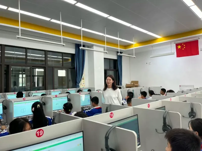 大道至简DSE(博恒橘郡校区)| 【党建引领聚合力 名师领航探AI】博恒实验学校“党建同心圆·名师进民校”人工智能专场活动圆满举行