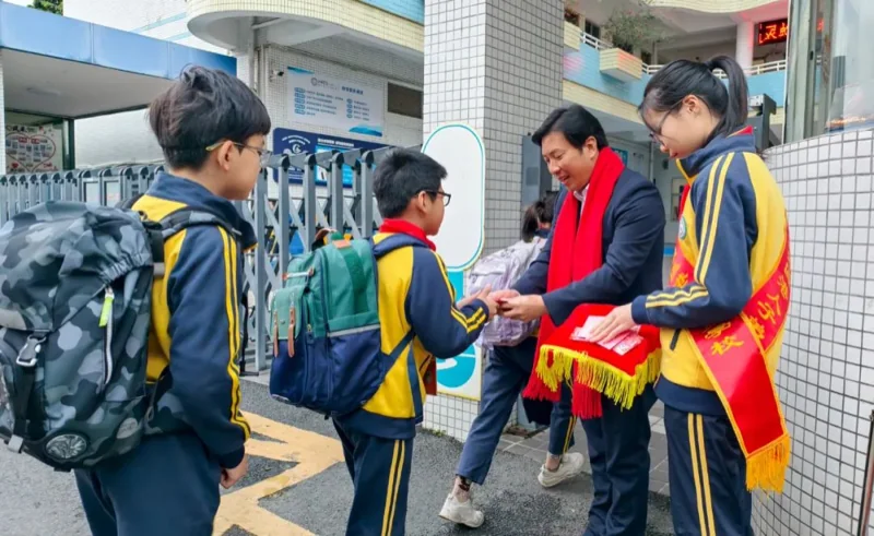 深圳市罗湖区港人子弟学校|喜报|灵蛇舞春丨港校开学日 解锁成长新坐标