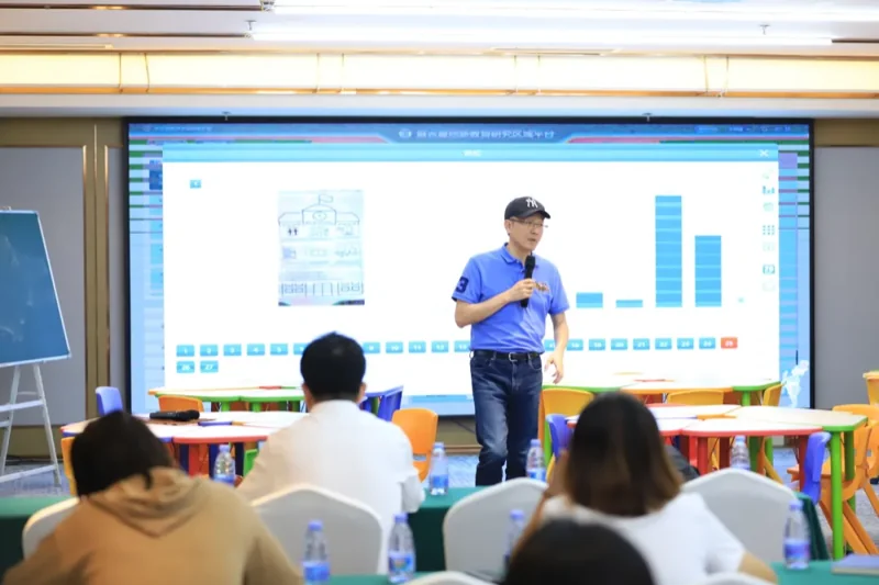 深圳市坪山区弘金地学校 | 为有豪情多壮志 技术赋能谱新篇