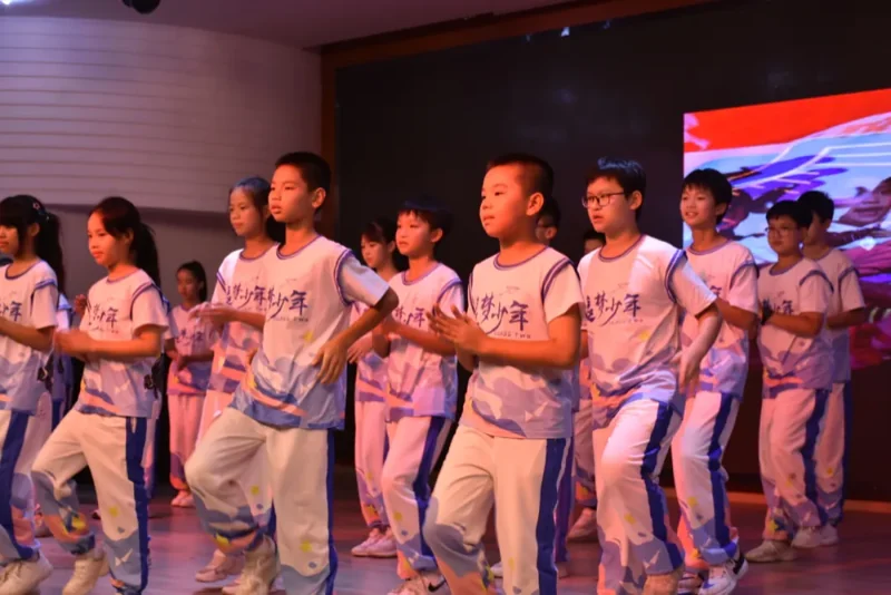 深圳市云顶学校日语国际部 | 学校活动 | 少年恰成长 筑梦行远方