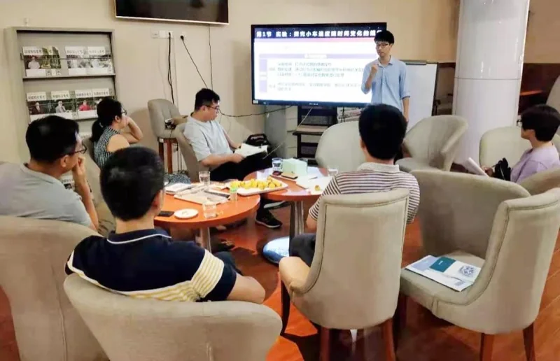 教学教研双落实,用心虚心受益多——深圳珊蒂泉外国语学校高中部开启教学新篇章