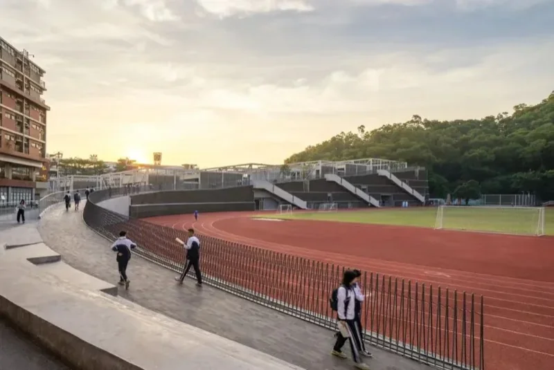 深圳国际课程中心SZICC | 从SZICC到UCL:当“松弛感”成为高效密码,她的「自在成长」图鉴(上)