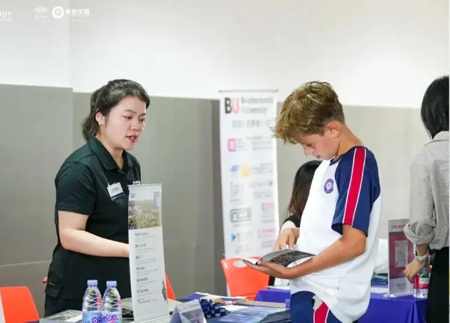 实验ALevel (新哲文院A-Level学部) | 多国院校齐聚新哲!2025 秋季全球大学展圆满落幕,搭建国际教育新桥梁