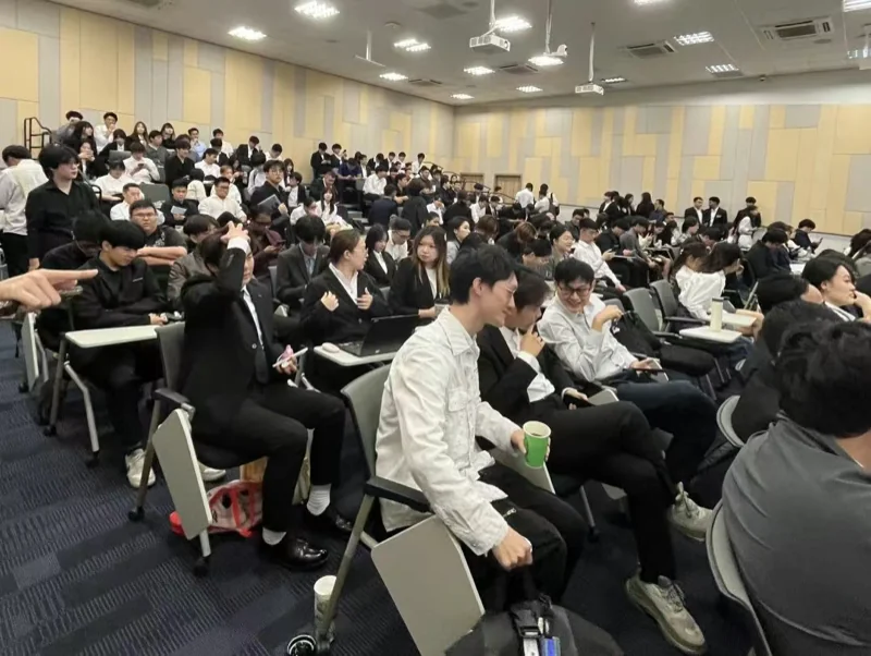 智略国际教育 | 智略受邀参加JCU学科成果展示会:持续助力人才培养