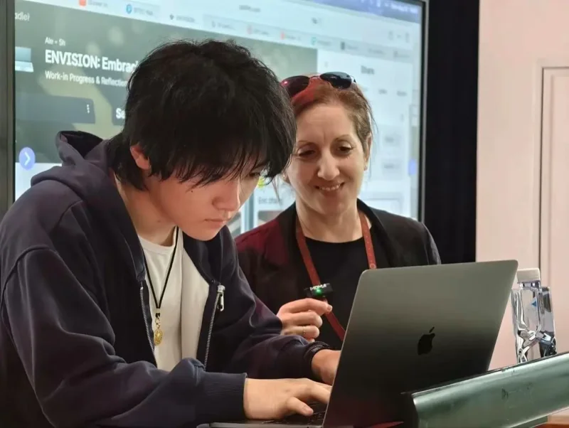 音奥艺术书院 | 金秋重逢,欢迎回家!NEW START——YIAA2025/2026SEMESTER 迎新仪式暨5D艺术节盛大启幕!