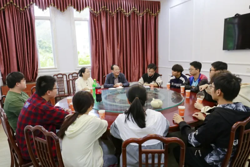 广东理工学院 | 哇,书记校长“约”饭啦!