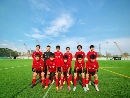 深圳市云顶学校国际班日语樱华书院  |  逐梦绿茵，荣耀亚军