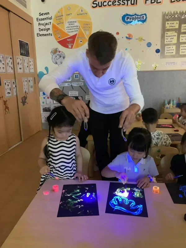 理德幼儿学园 | 洞影间 攀云巅(上)