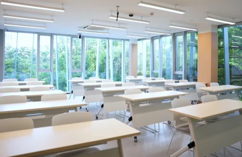 深圳国际课程中心SZICC | 从SZICC到UCL:当“松弛感”成为高效密码,她的「自在成长」图鉴(上)