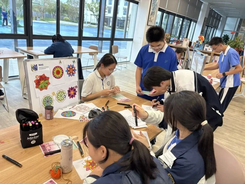深圳市中新中学 | 三年夺冠 | 她的“心理魔法课”,到底有多神奇?