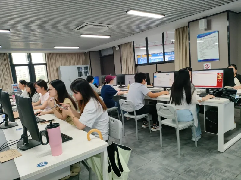 广东理工学院 | 省赛载誉,我校师生‘智’创国赛新程