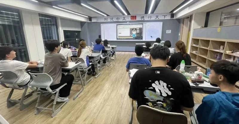 深圳市正德高级中学DSE学部 | 筑牢禁毒防线,守护青春净土——正德DSE学部禁毒教育回顾