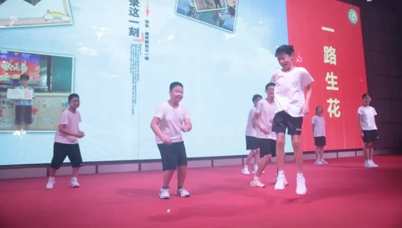 深圳罗湖港人子弟学校 | 【2024届毕业典礼】少年逐梦 一路生花