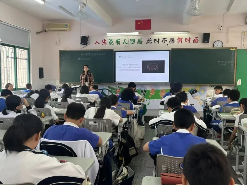 深圳市云顶学校国际班日语樱华书院  |  大道众行展风采 魅力课堂促花开