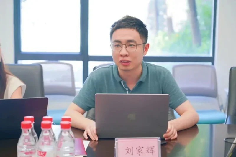 深圳市正德高级中学DSE学部 | 香港大学专家代表团莅临我校共商教育智能发展新径