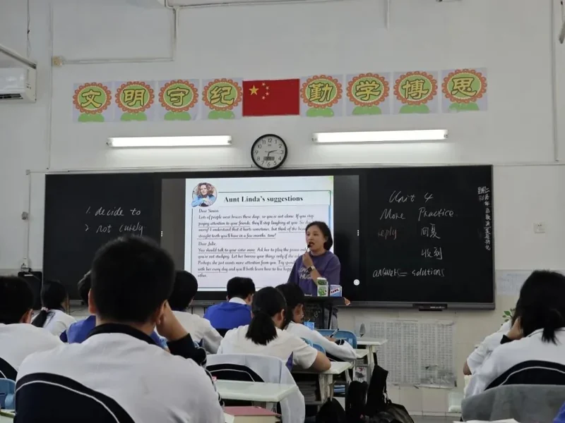 深圳市云顶学校国际班日语樱华书院  |  大道众行展风采 魅力课堂促花开