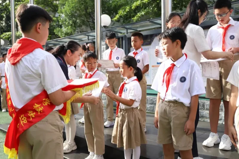 深圳市坪山区弘金地学校 | 缤纷六月 五彩童年