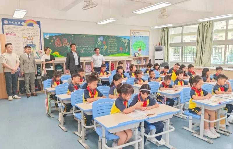 深圳罗湖港人子弟学校丨【校际交流】香港遵理集团领导一行访校交流