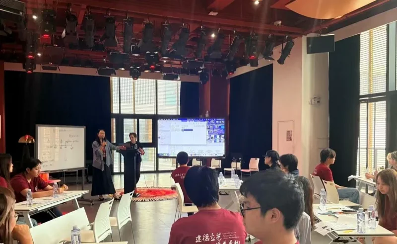 音奥艺术书院 | 金秋重逢,欢迎回家!NEW START——YIAA2025/2026SEMESTER 迎新仪式暨5D艺术节盛大启幕!